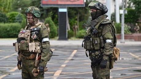 Liveticker Ukraine-Krieg – Wagner-Aufstand: NATO kontaktierte russisches Verteidigungsministerium