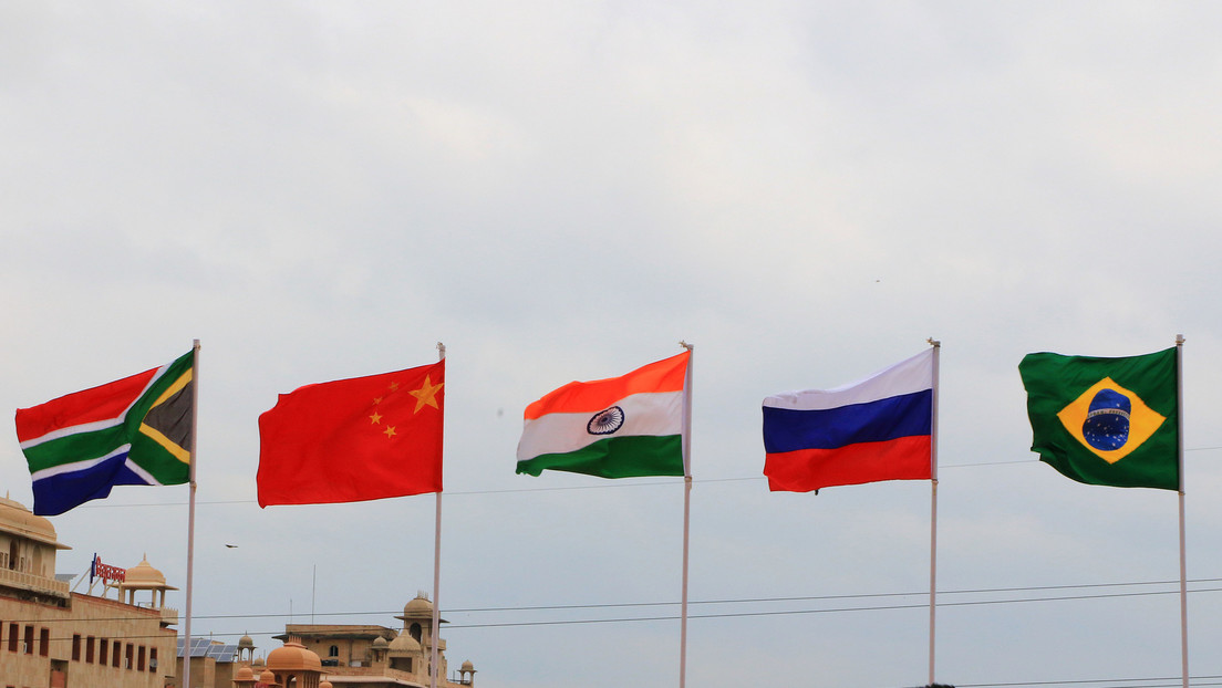Dollar-Krach? Pläne für gemeinsame BRICS-Währung beunruhigen westliche Experten