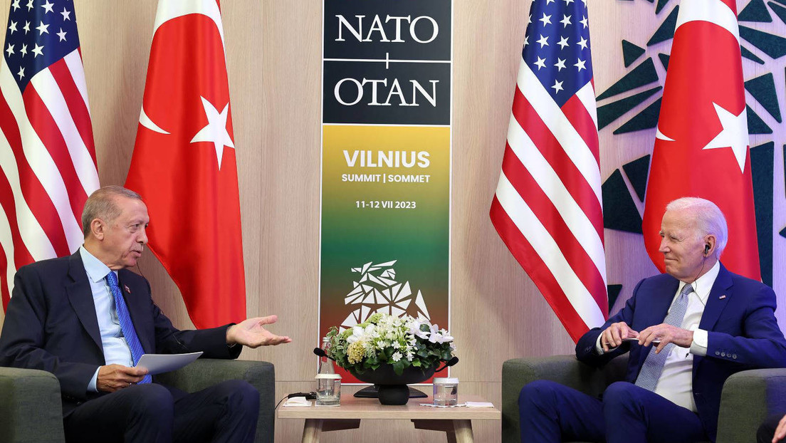 Hersh enthüllt Bidens Ängste und Details des US-Türkei-Deals zu Schwedens NATO-Beitritt