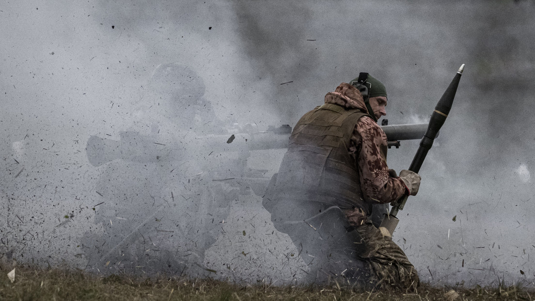 Medienbericht: EU könnte militärische Ausbildungsaktivitäten in die Ukraine verlegen