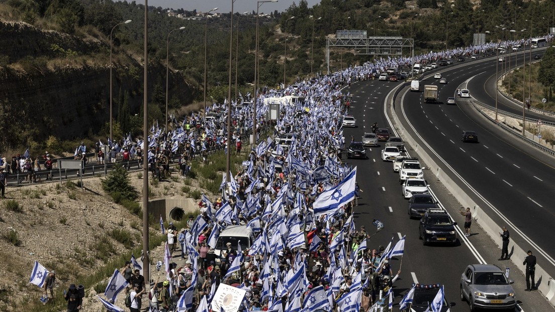 Israel: Zehntausende ziehen vor die Knesset, um die Justizreform zu stoppen