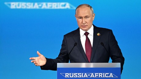 Putin: Wir werden Afrika bei Finanzstruktur und Anschluss an das russische Zahlungssystem helfen