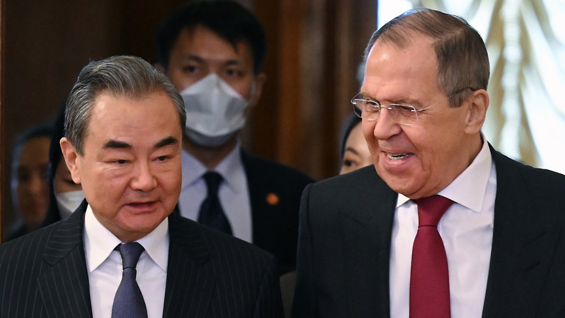 Außenminister Russlands und Chinas besprechen Ukraine-Krise und bilaterale Beziehungen