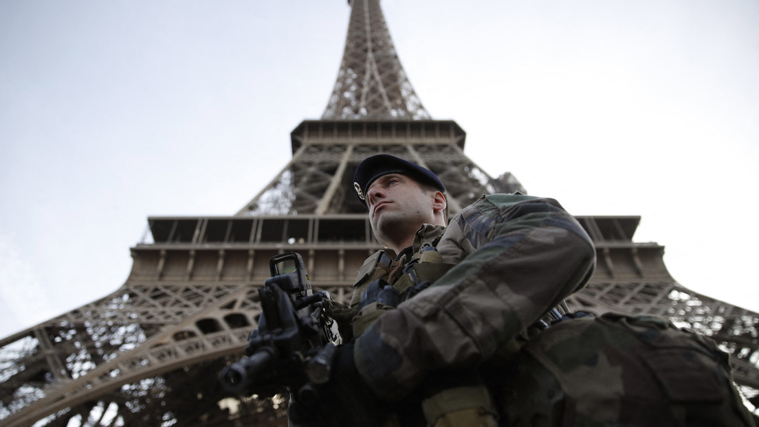"Vorsichtsmaßnahme": Eiffelturm wegen Bombendrohung evakuiert
