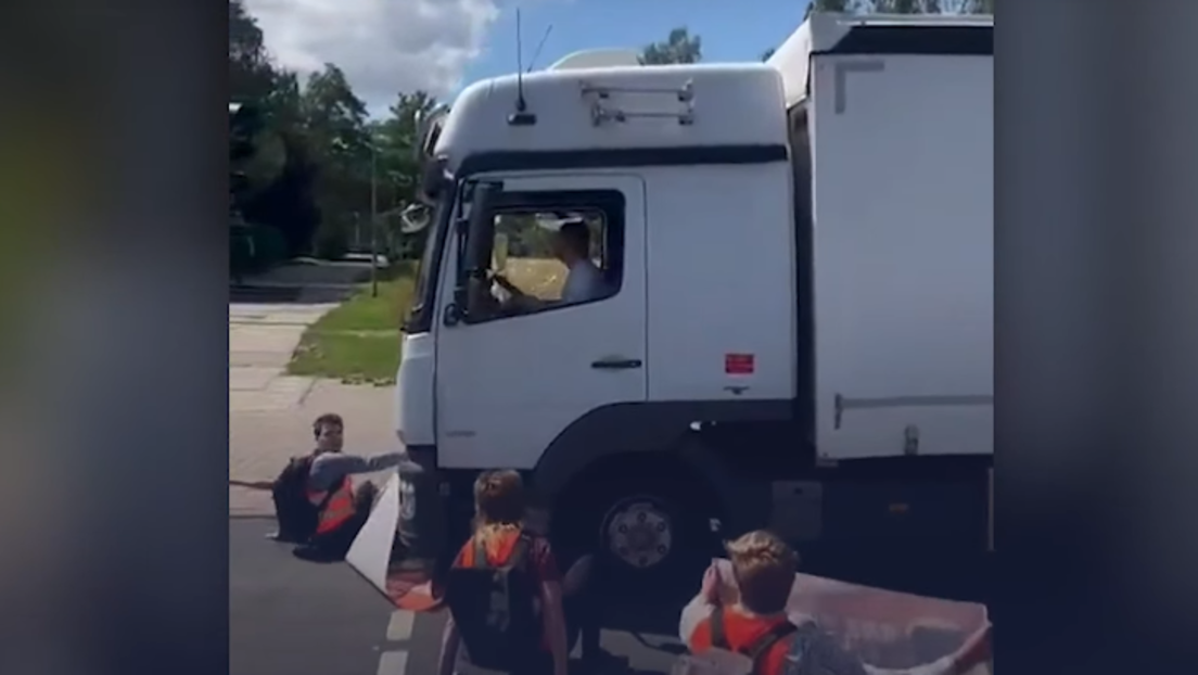 Nach Zwischenfall bei "Klimaprotesten": Lkw-Fahrer droht lebenslanger Führerscheinentzug