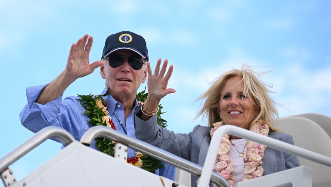 Peinlich: US-Präsident Biden fehlte jegliche Empathie auf Hawaii – und dann schlief er auch noch ein