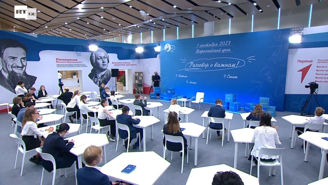 LIVE: Putin leitet neues Schuljahr mit "Gesprächen über das Wichtige" ein