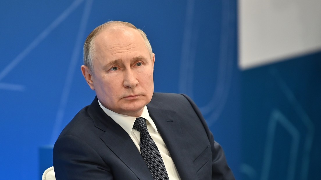 Putin: Trotz Sanktionen erfüllen russische Energieunternehmen ihre Aufgaben erfolgreich