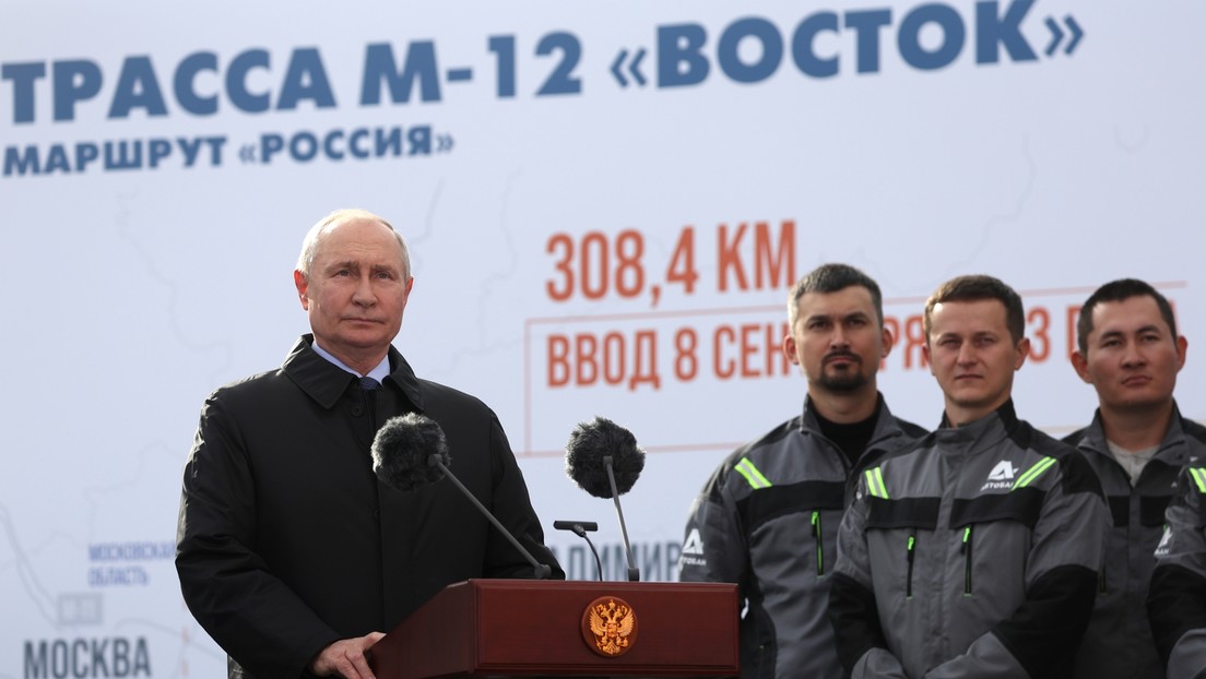 Vorerst bis Arsamas, demnächst bis zum Ural: Wladimir Putin weiht völlig neue Autobahn ein