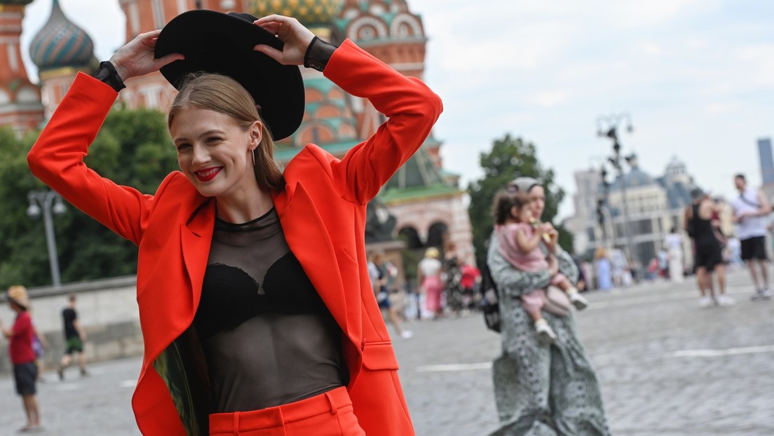 Freiheit vom westlichen Diktat: Wie Sanktionen russische Individualität in Mode und Stil fördern