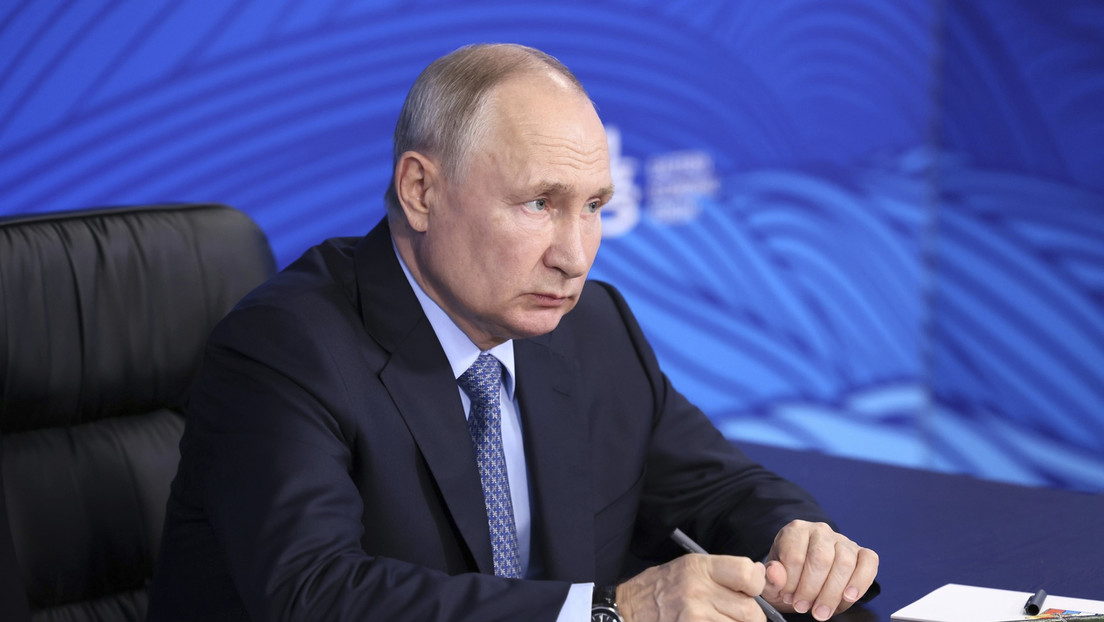 LIVE: Putin eröffnet Plenarsitzung des Östlichen Wirtschaftsforums (EEF) in Wladiwostok