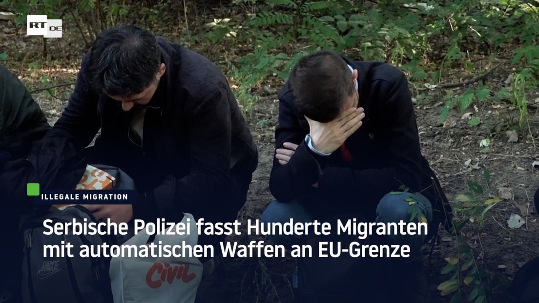 Serbische Polizei fasst Hunderte Migranten mit automatischen Waffen an EU-Grenze