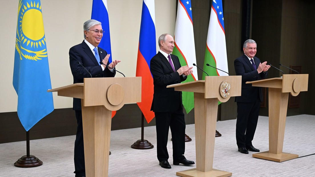 Putin mit 71: Gratulationen aus aller Welt, eine neue Pipeline nach Usbekistan – und eine Aurus-Tour