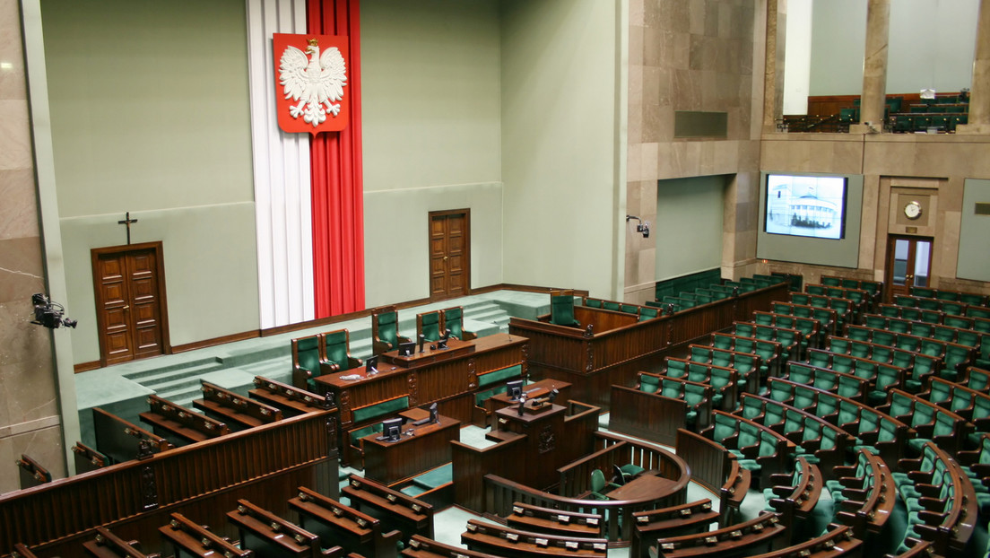 "Polnisch-polnischer Krieg": Machtkampf zwischen PiS und Bürgerkoalition bei Parlamentswahl