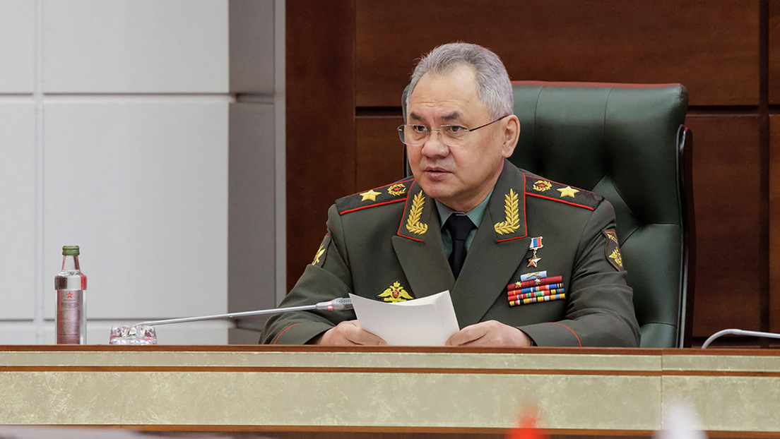 Schoigu meldet aktive Verteidigung und Verbesserung der Positionen der russischen Truppen