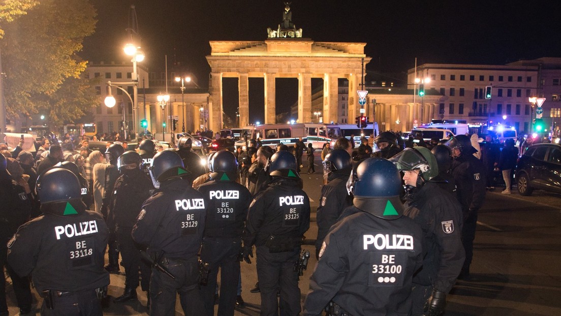 Berlin: Krawalle, Böller und massiver Polizeieinsatz bei pro-palästinensischen Ansammlungen