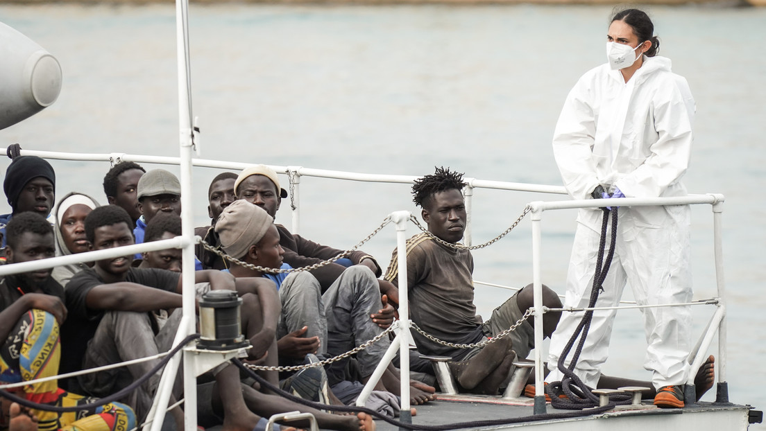 Kein Ende in Sicht: Boot mit 347 Migranten auf Lampedusa eingetroffen