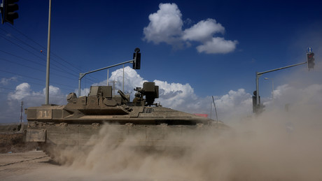 Updates zum Nahost-Krieg: Drohende Bodenoffensive? Panzer rollen in Richtung Gaza