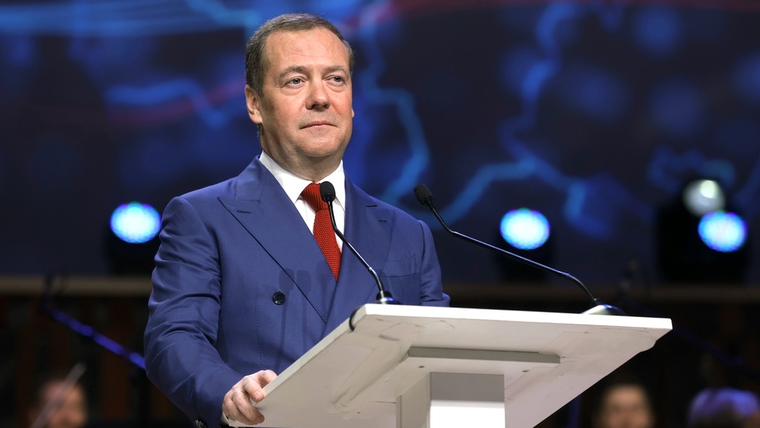Medwedew dankt Carlsberg für Investitionen in russische Waffen