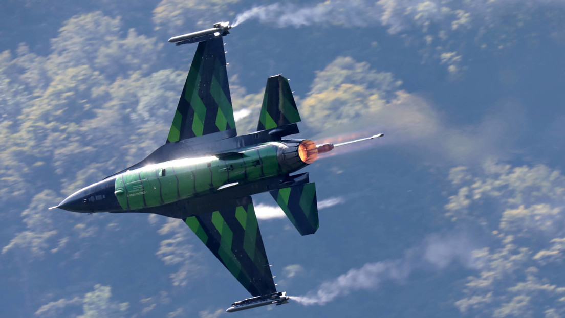 Niederlande schicken fünf F-16 für die Ausbildung ukrainischer Piloten