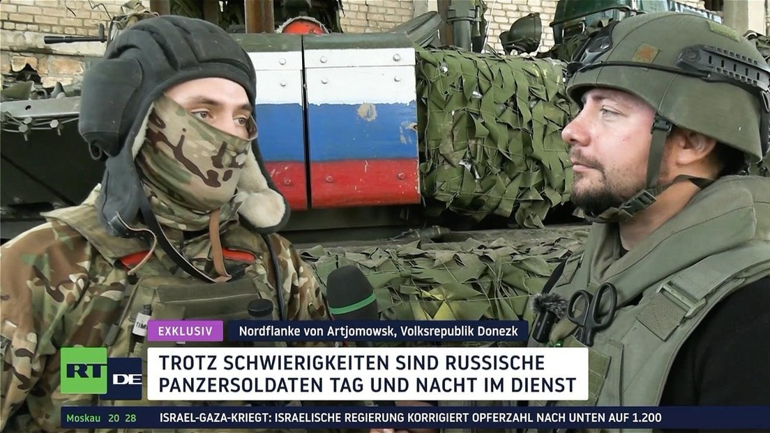 Exklusiv aus Artjomowsk: Panzer mit RT DE-Korrespondent wehrt Kamikaze-Drohne ab