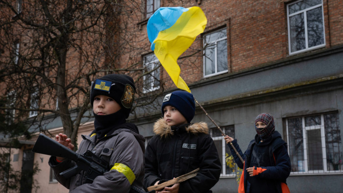 Russischer Auslandsgeheimdienst: Westen fordert von der Ukraine totale Mobilmachung