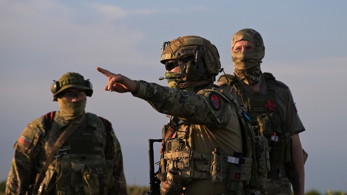 Liveticker Ukraine-Krieg: Russische Fallschirmjäger nehmen Stützpunkt nördlich von Artjomowsk ein