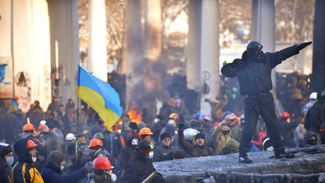 Mit einem Fuß im Abgrund: Was die Ukraine statt einer EU-Mitgliedschaft erhielt
