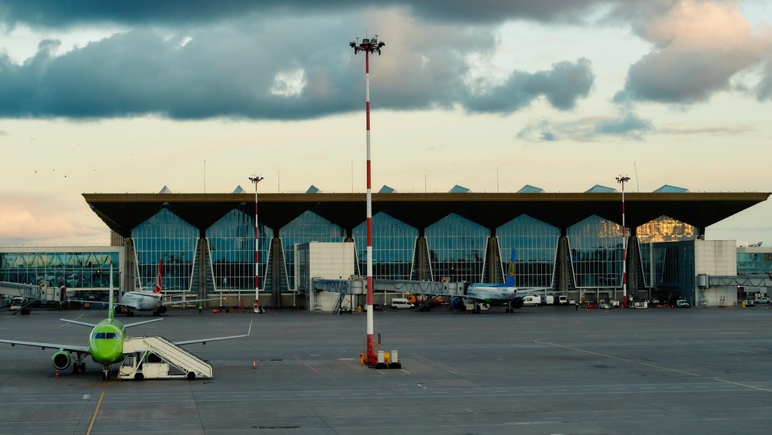 Flughafen Sankt Petersburg: Russische Holding übernimmt vollständige Kontrolle