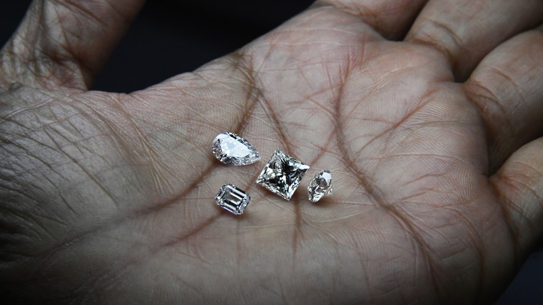 G7 kündigen Importverbot für russische Diamanten an