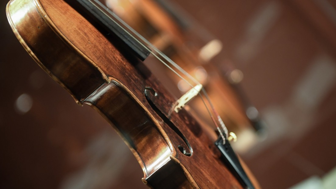 Russen auf dem Niveau italienischer Meister: Einzigartige Stradivari-Geige in Moskau restauriert
