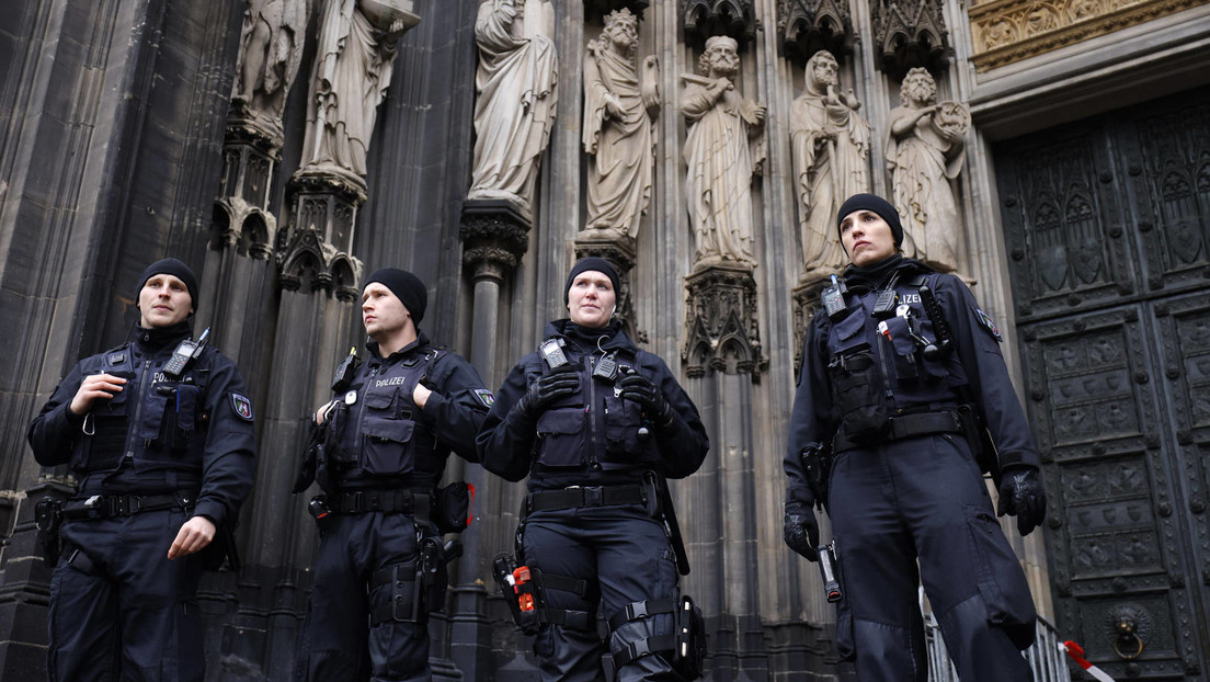 Weihnachten im Kölner Dom: Polizeikontrolle bei jedem Gottesdienstbesucher nach Terrordrohung