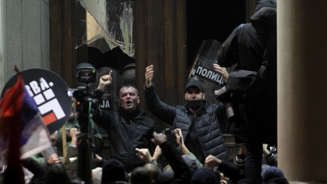 Wer ruft in Belgrad zum "Maidan" auf?
