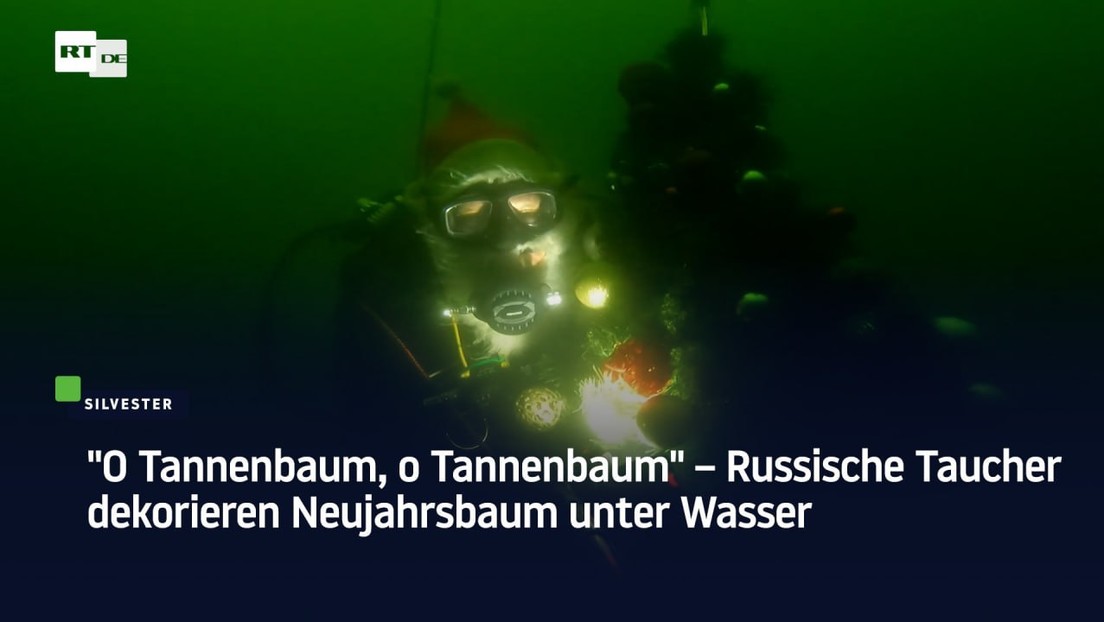 "O Tannenbaum, o Tannenbaum" – Russische Taucher dekorieren Neujahrsbaum unter Wasser