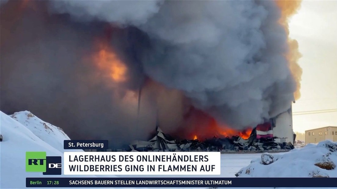 Sankt Petersburg: Lagerhaus des Onlinehändlers Wildberries ging in Flammen auf