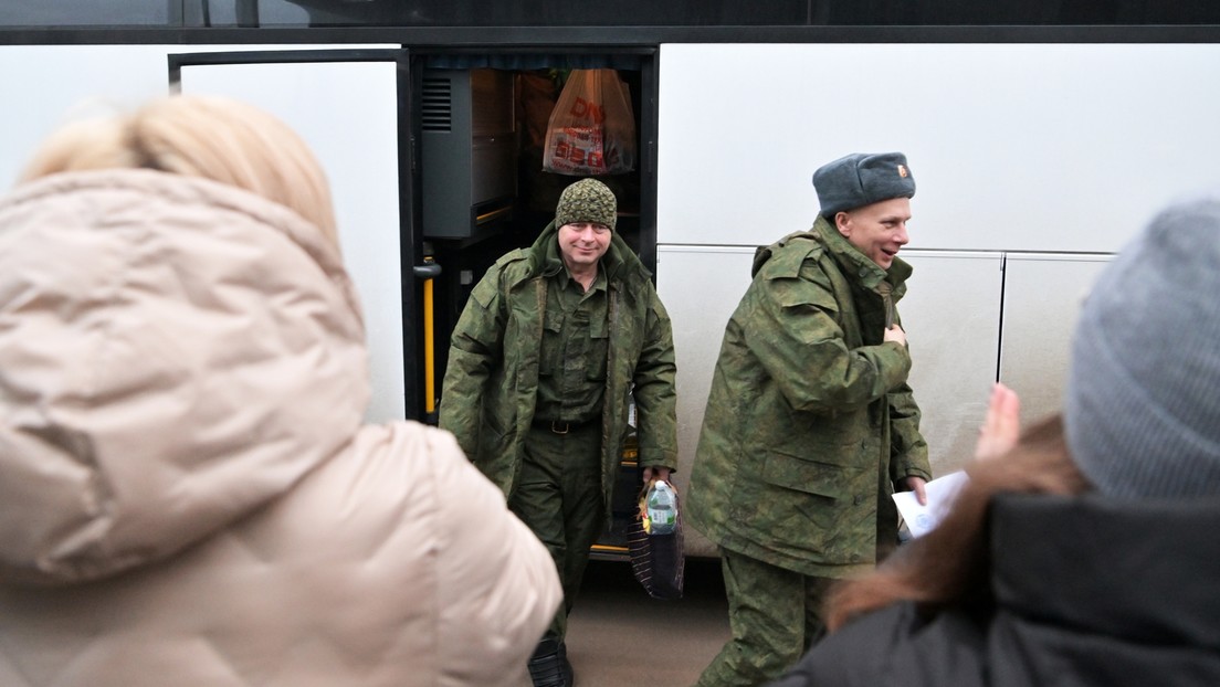 Moskau und Kiew tauschen Gefangene aus: 195 russische Soldaten kehren in ihre Heimat zurück