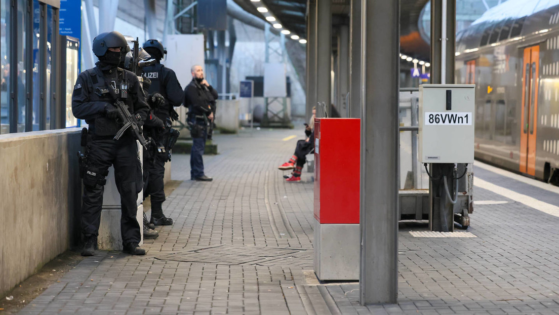 Wuppertal: Verwechslung mit RAF-Terroristen führte zur Bahnhofssperrung durch SEK