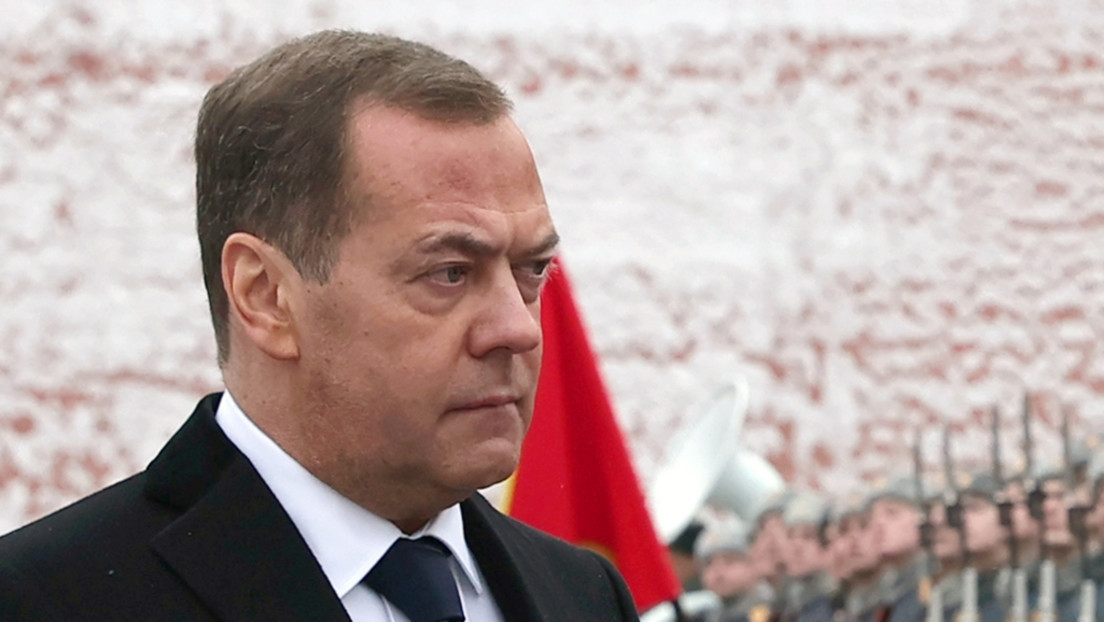 Liveticker Ukraine-Krieg: Medwedew ruft wegen neuer Sanktionen zu Rache an Westen auf