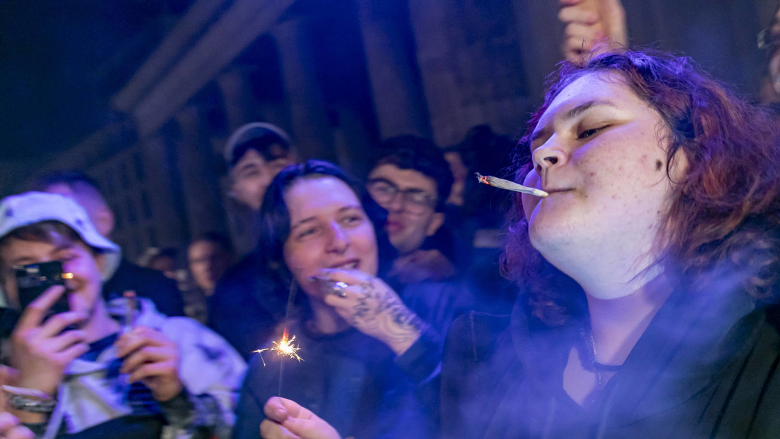 Kiffer im Glück – Konsum von Cannabis ab 1. April teillegalisiert