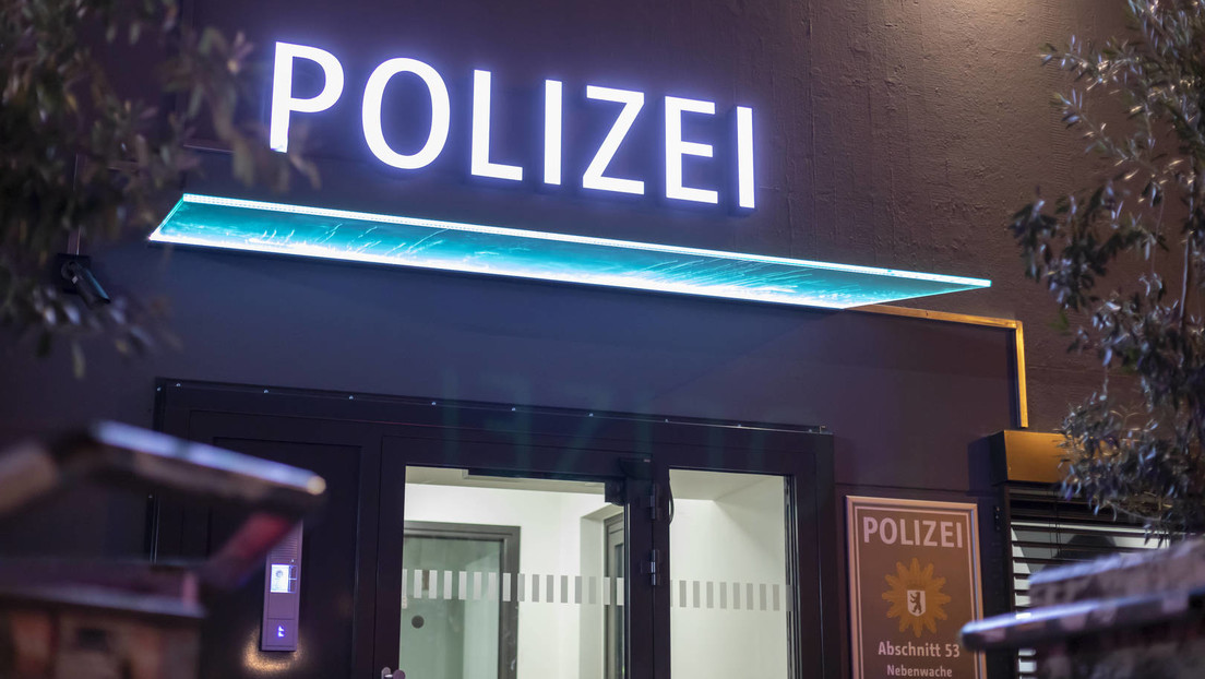 Die Akte Rose: Journalisten rollen mutmaßlichen Mord in deutschem Polizeirevier neu auf