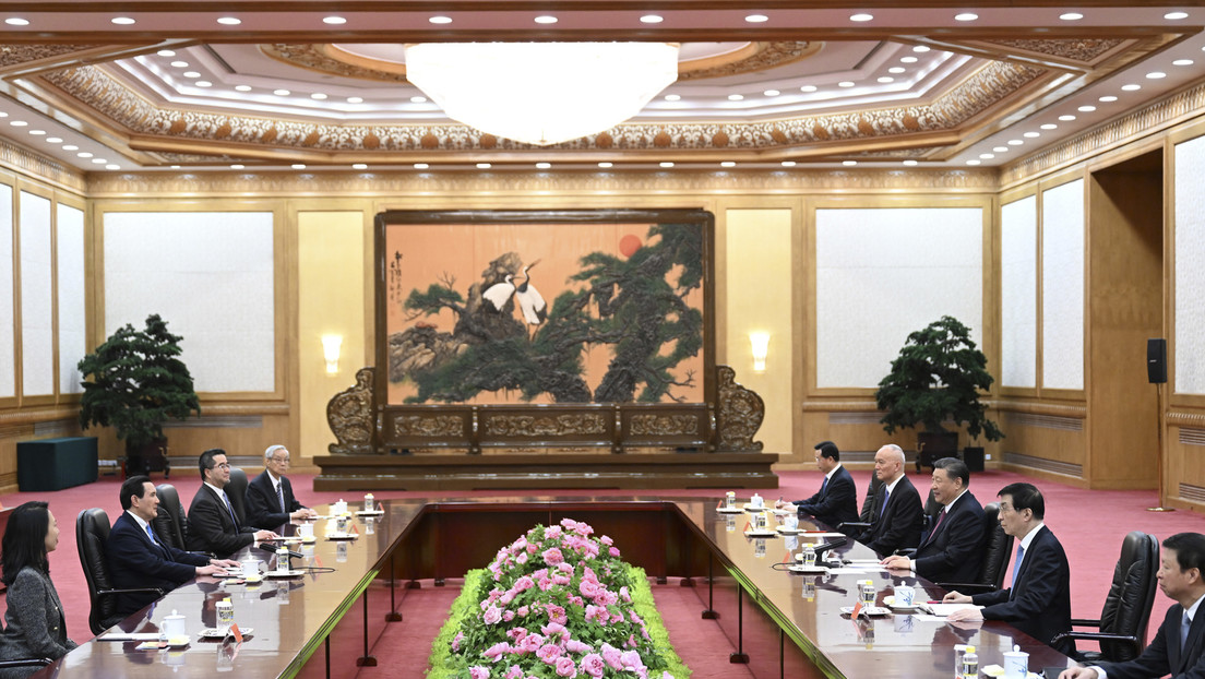 Historisches Treffen: Chinas Staatschef Xi empfängt in Peking Taiwans Ex-Präsident Ma