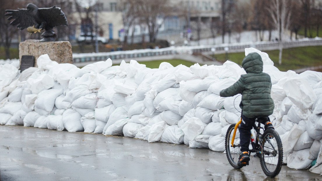 Neue Überschwemmungsgebiete: Fluss Tobol im Süden Sibiriens steigt rasch an