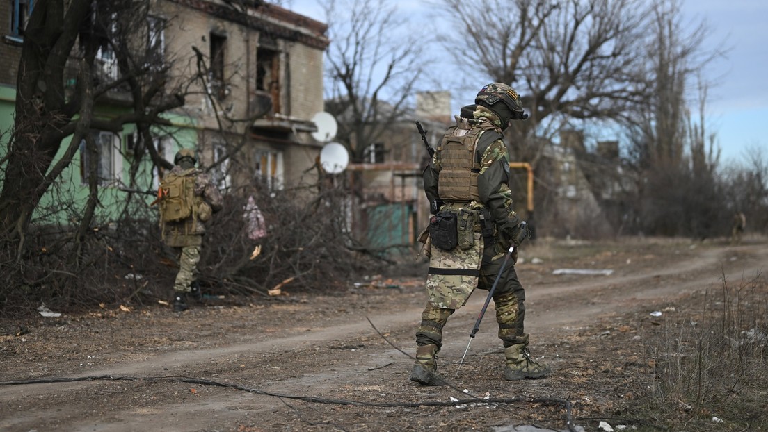 Liveticker Ukraine-Krieg: Russische Armee erbeutet NATO-Waffen in Nowomichailowka