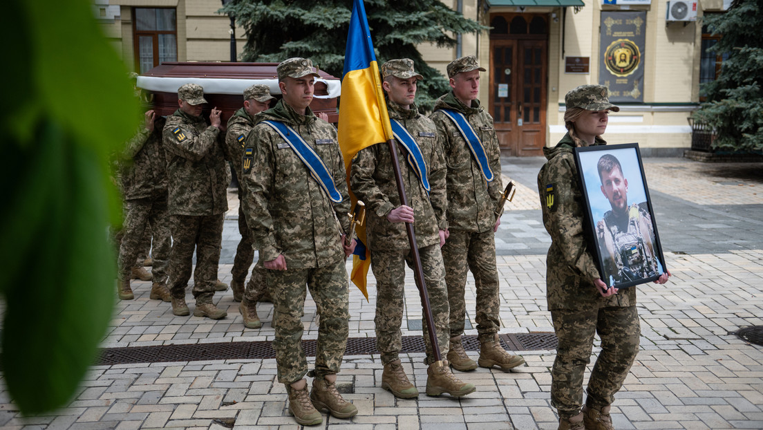 Medien: Selenskij gibt Verluste in der ukrainischen Armee absichtlich zu niedrig an