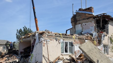 Zahl der Todesopfer nach ukrainischem Angriff auf Wohnhäuser in Tokmak auf 16 gestiegen