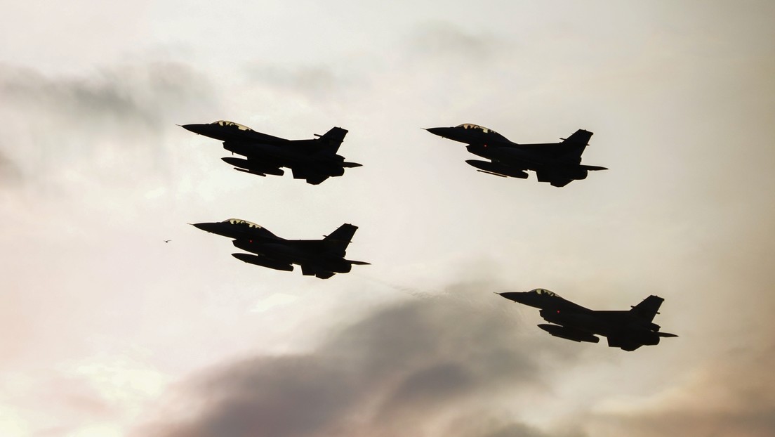 Liveticker Ukraine-Krieg – Moskau: F-16 sind den russischen Kampfjets unterlegen