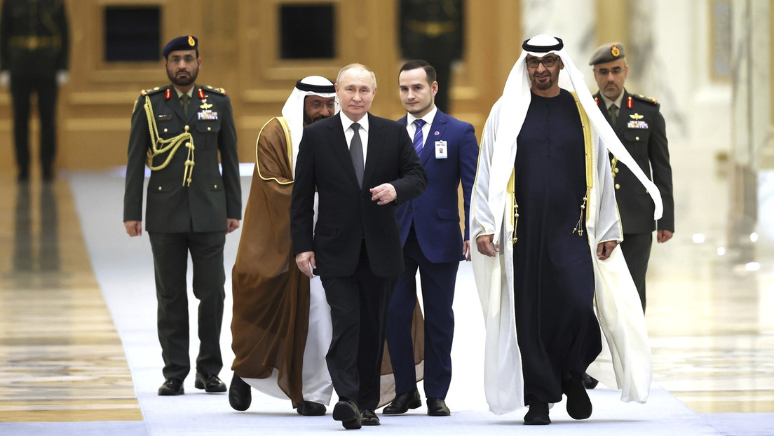 Welcher ausländische Staatschef gratulierte Putin zuerst?