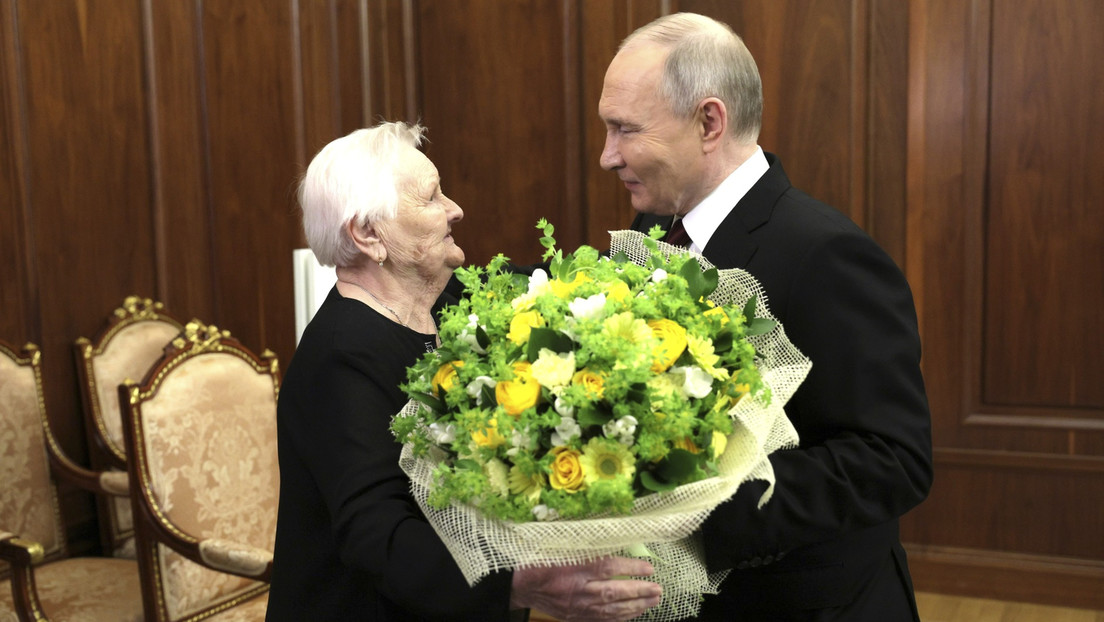 Leserbriefe an RT DE: "Meine herzlichsten Glückwünsche an Präsident Putin!"