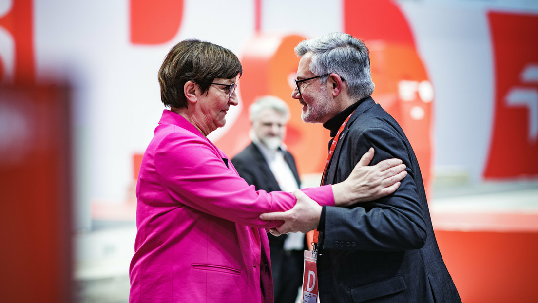Der tägliche Wahnsinn – "Ins Biedermeier zurückgezogen": SPD-Politiker vermisst Kriegsbegeisterung