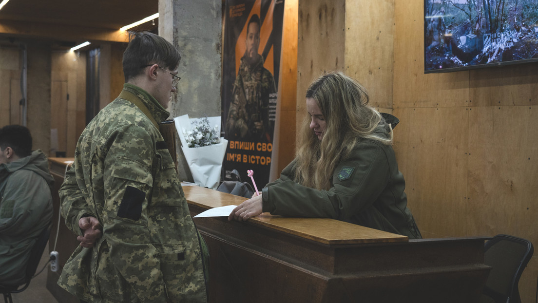 Liveticker Ukraine-Krieg: Ukrainische Unternehmen müssen Wehrpflichtige zu Einberufungsbüros bringen
